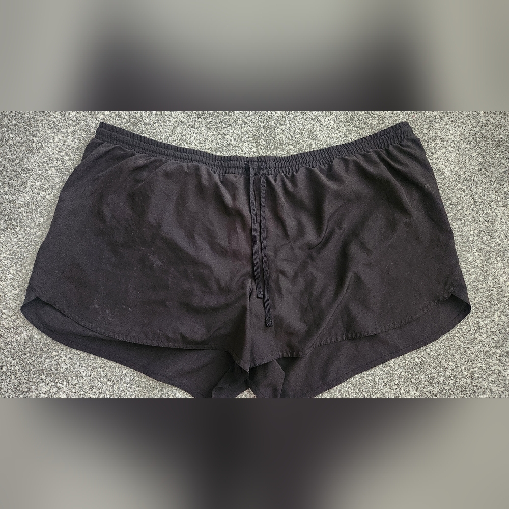 Old Navy Active Black Mid-Rise Shorts